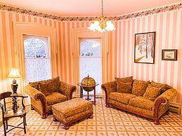 BUTLER HOUSE at The Cherry Creek Inn