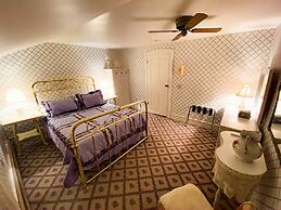 BUTLER HOUSE at The Cherry Creek Inn