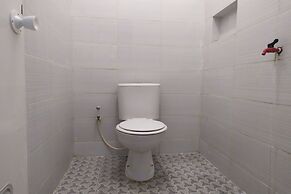 OYO 2654 Yulia Guesthouse Near Kopi Bajawa Flores NTT Tebet