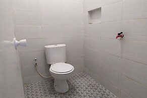 OYO 2654 Yulia Guesthouse Near Kopi Bajawa Flores NTT Tebet