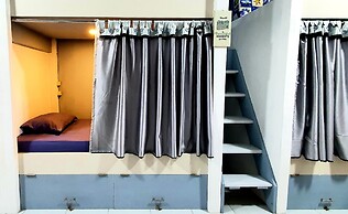 Tiny Room Hostel