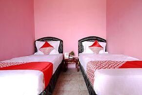OYO 2838 Hotel Ayu