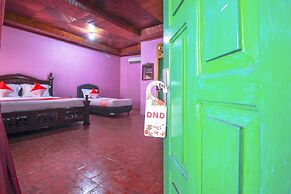 OYO 2838 Hotel Ayu