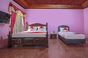 OYO 2838 Hotel Ayu
