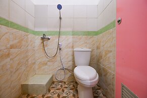 OYO 2855 Sartika Hotel Pati