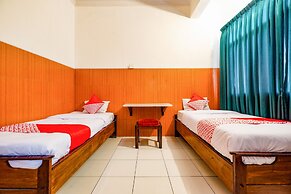 OYO 2855 Sartika Hotel Pati