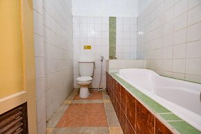 OYO 2855 Sartika Hotel Pati