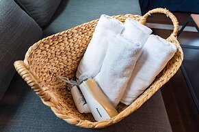 L-style Hanazonocho Apartment B