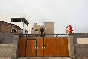 Super OYO 1763 Dinda Residence Syariah