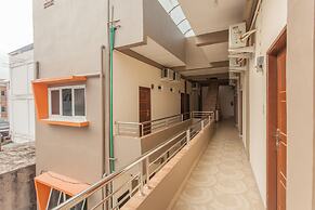 Super OYO 1763 Dinda Residence Syariah