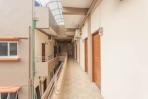 Super OYO 1763 Dinda Residence Syariah