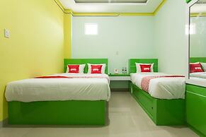 Super OYO 1763 Dinda Residence Syariah