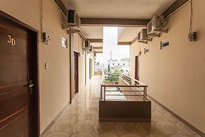 Super OYO 1763 Dinda Residence Syariah