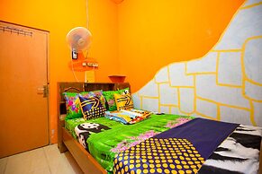 SPOT ON 1762 Gandrung Payungan Family InnNearStasiun Banyuwangi Kota