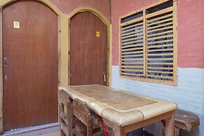 SPOT ON 1762 Gandrung Payungan Family InnNearStasiun Banyuwangi Kota