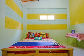 SPOT ON 1762 Gandrung Payungan Family InnNearStasiun Banyuwangi Kota