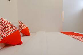 Super OYO 1376 Kina Family Residence Syariah