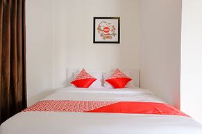 Super OYO 1376 Kina Family Residence Syariah