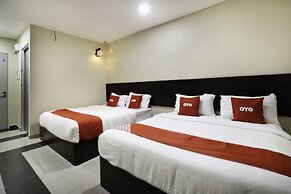 OYO 89960 Manjung Inn Hotel