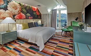 River House at Odette's