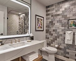 River House at Odette's