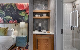 River House at Odette's