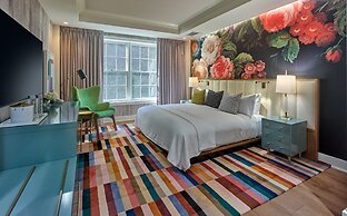 River House at Odette's