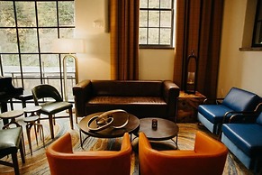 River House at Odette's