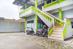 SPOT ON 2730 Hotel Maribaya Indah Syariah