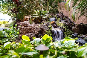 Maui Vistas #3419 2 Bedroom Condo by RedAwning