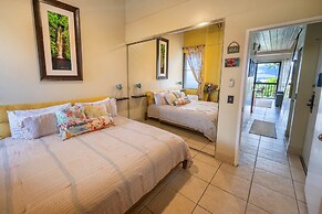 Maui Vistas #3419 2 Bedroom Condo by RedAwning