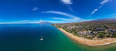 Maui Vistas #3419 2 Bedroom Condo by RedAwning