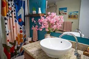 Maui Vistas #3419 2 Bedroom Condo by RedAwning