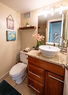 Maui Vistas #3419 2 Bedroom Condo by RedAwning