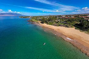 Maui Vistas #3419 2 Bedroom Condo by RedAwning