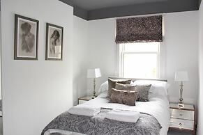 Central Bath House Group Accommodation