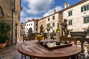 Forza Lux Guest House