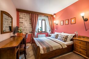 Forza Lux Guest House