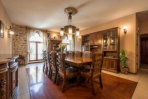 Forza Lux Guest House