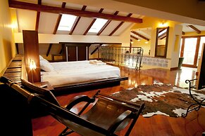 Forza Lux Guest House