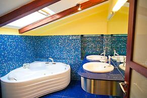 Forza Lux Guest House