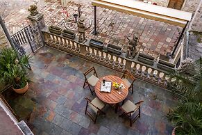 Forza Lux Guest House