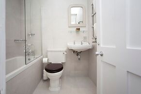 Stylish City Centre Apartment - Bath