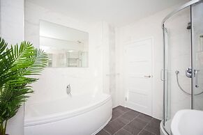 Georgian Coach House Mews Central Bath