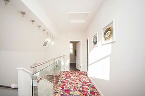 Georgian Coach House Mews Central Bath