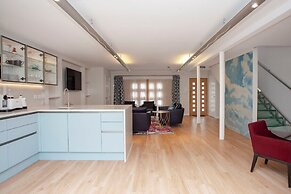 Georgian Coach House Mews Central Bath