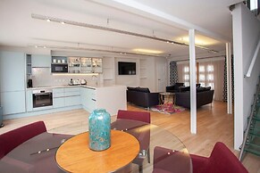 Georgian Coach House Mews Central Bath