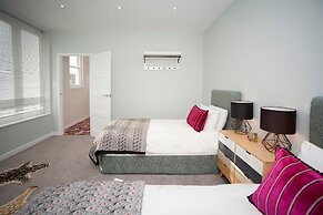 Georgian Coach House Mews Central Bath