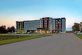 Hampton Inn & Suites by Hilton Belleville