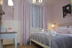 Olympia's Apartments